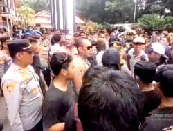 Ratusan Massa Menuntut Kepala Pengadilan Negeri Enrekang Di Copot!!, Furqan: Gugurnya Proses Praperadilan Tidak Berdasar.