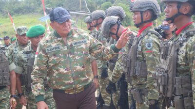 Menteri Pertahanan RI Kunjungi Brigif TP 85/BTC di Kutai Barat