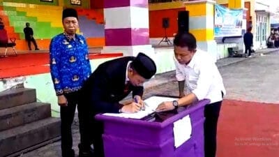 Bupati Enrekang Serahkan SK Pengangkatan P3K Paruh Waktu untuk 3.220 Tenaga Baru