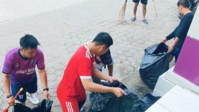 Tim Pickleball Enrekang Gelar Aksi Bersih-Bersih di Lapangan Abubakar Lambogo