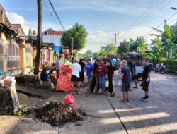 Warga RW 11 Pondok Asri 3 Gelar Kerja Bakti Bersihkan Gorong-gorong Antisipasi Banjir