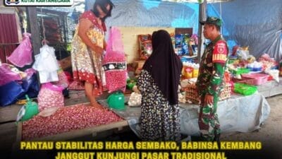 Pantau Stabilitas Harga Sembako, Babinsa Kembang Janggut Kunjungi Pasar Tradisional