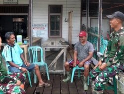 Humanis dan Akrab, Letda Inf Iskan Dwi Wardana Bangun Komsos Bersama Warga Kampung Tering Lama