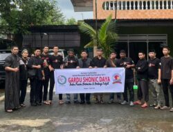 Komunitas Gardu Shonic dan Warkop Shonic Berbagi 500 Nasi Kotak di Bulan Ramadhan